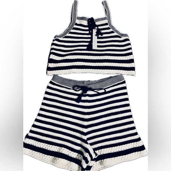 House of Harlow 1960 open knit navy sweater short set. Monrow design. - Picture 2 of 9